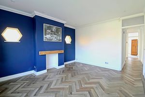 Living Room- click for photo gallery